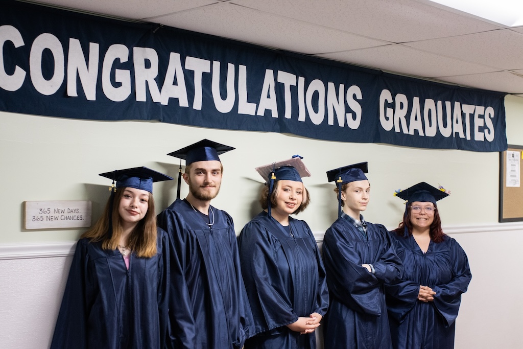 2024 graduates group photo